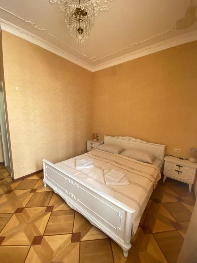 K&N Guesthouse Tbilisi Exterior photo